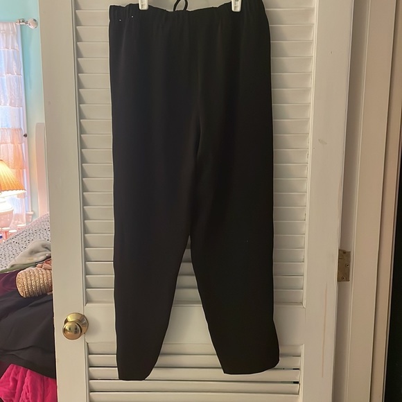 Soft black high waisted trousers - Picture 2 of 2